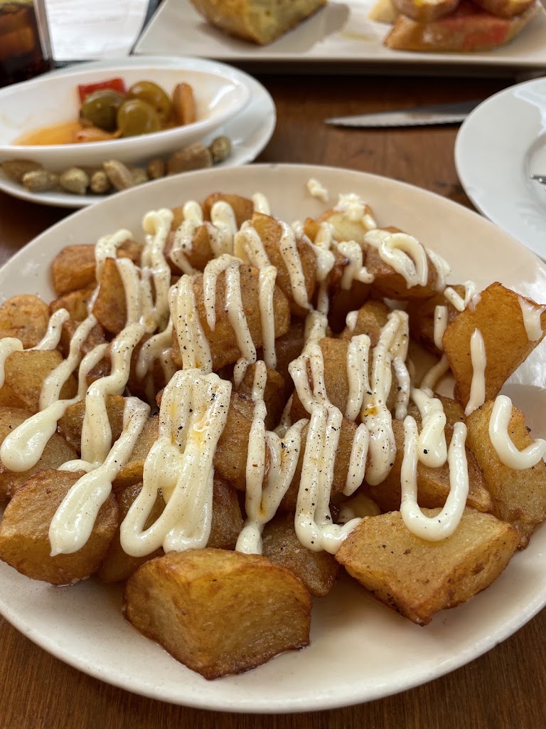 BAR STOP a Sant Cugat des de 1962 — Patatas bravas