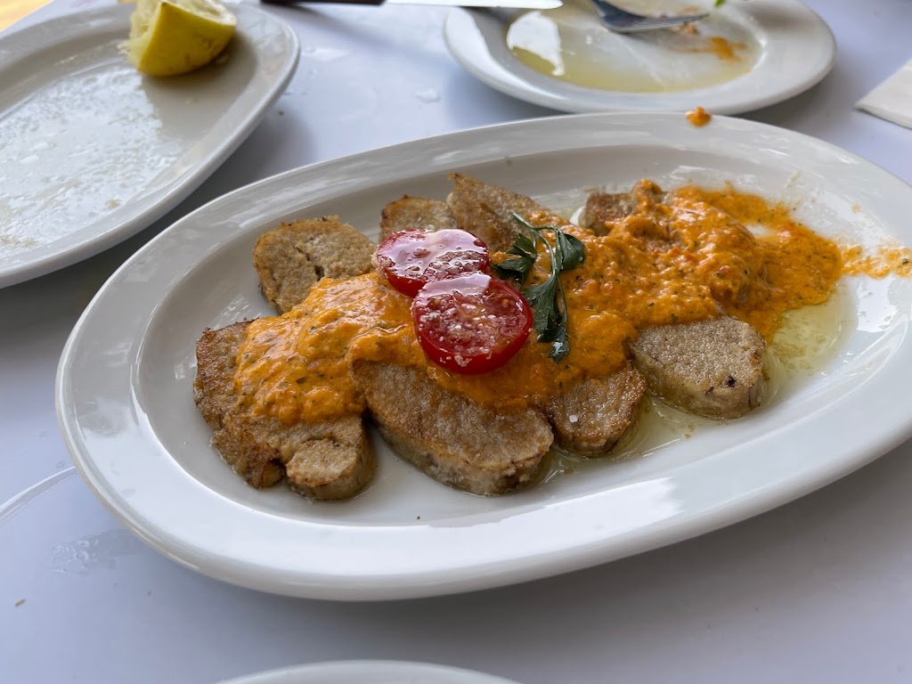 Braseria La Casa de la Pradera — Comida y bebida