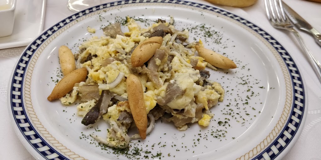Restaurante Hermanos Poveda S.L. — Comida y bebida