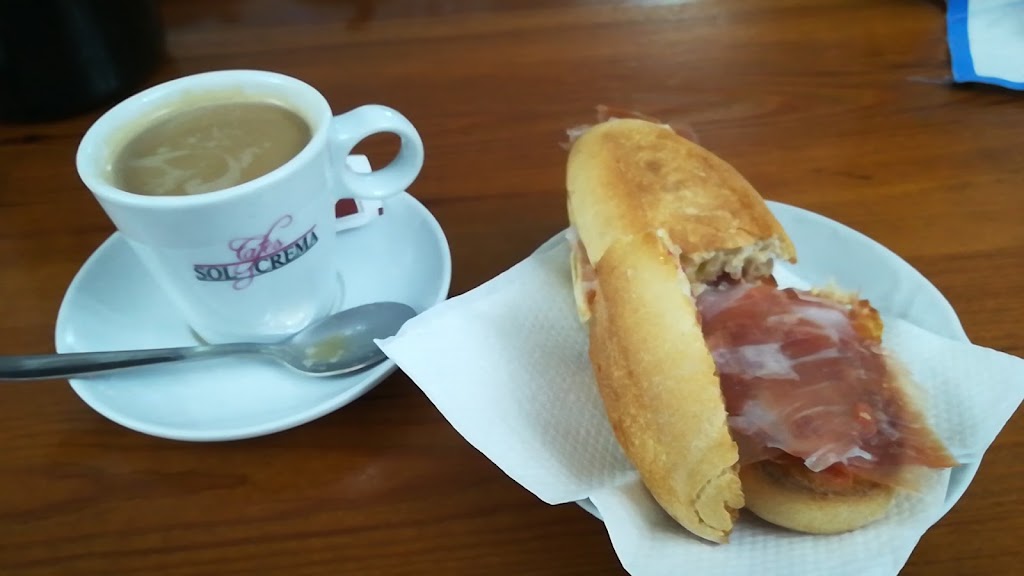 Cafeteria Bohemio's — Comida y bebida