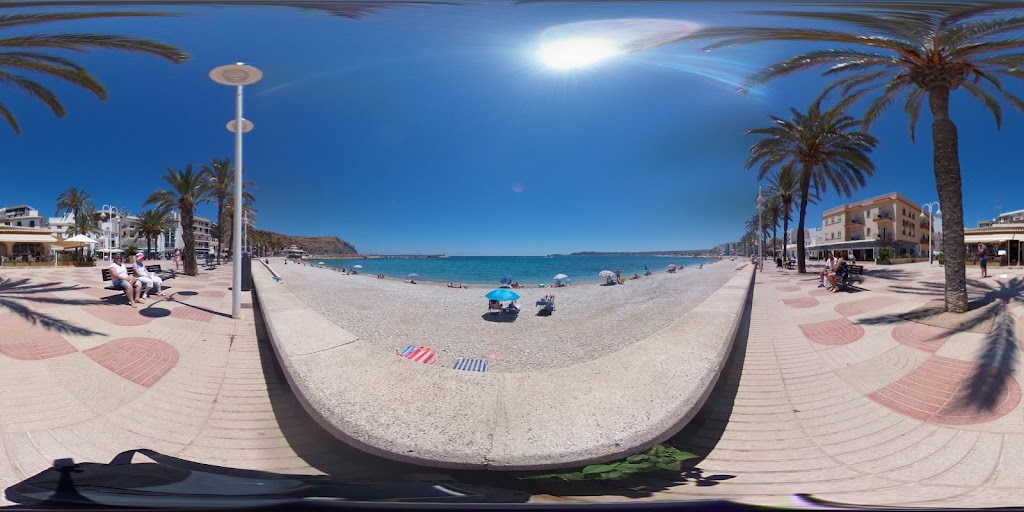 Maritimo Cafe & Bistro — Street View y 360deg