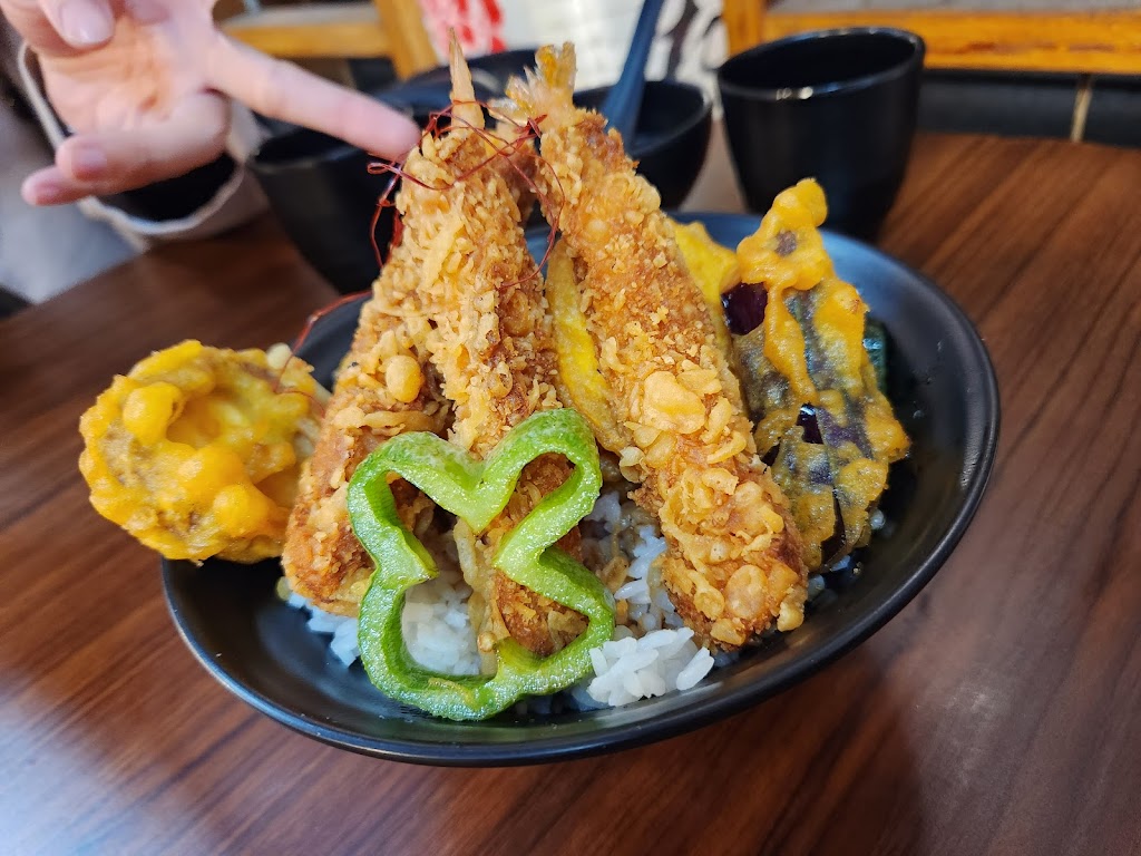 山口刺身丼飯專賣店-東門店/新竹美食/東門市場美食/生魚片丼飯/新竹日本料理 的照片