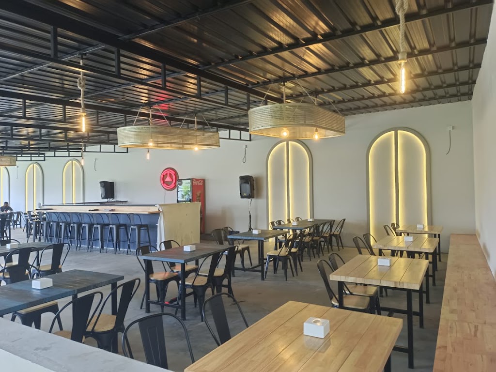 Coco Grove Restaurant