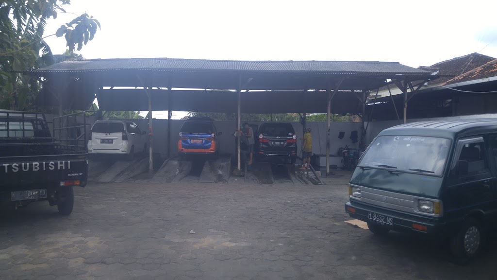 Bengkel Mobil Langgeng