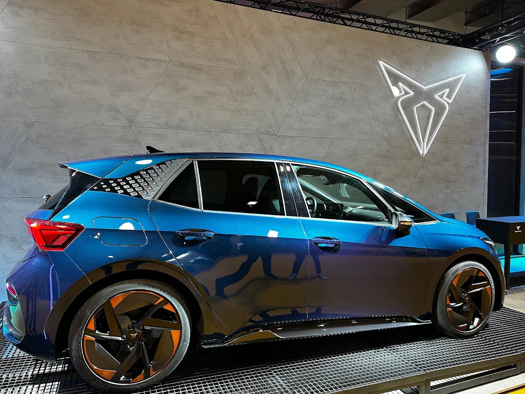 OSONA AUTOMOCIO (13 km) CUPRA — Hatchback