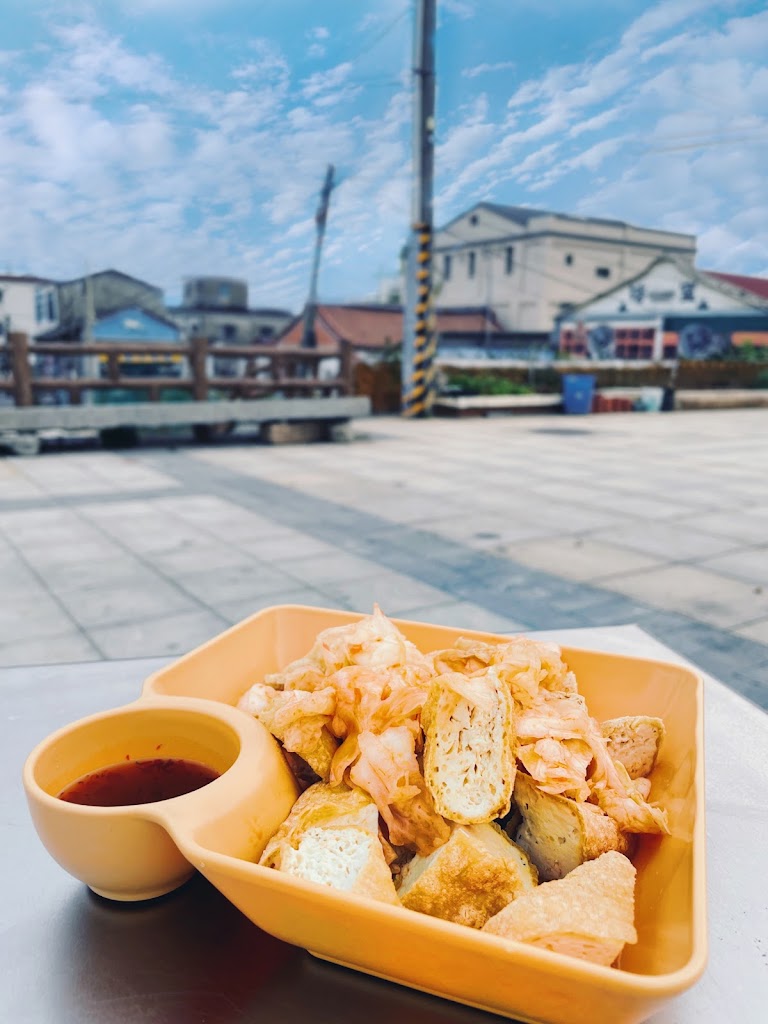 勝利門臭豆腐 泡菜 的照片