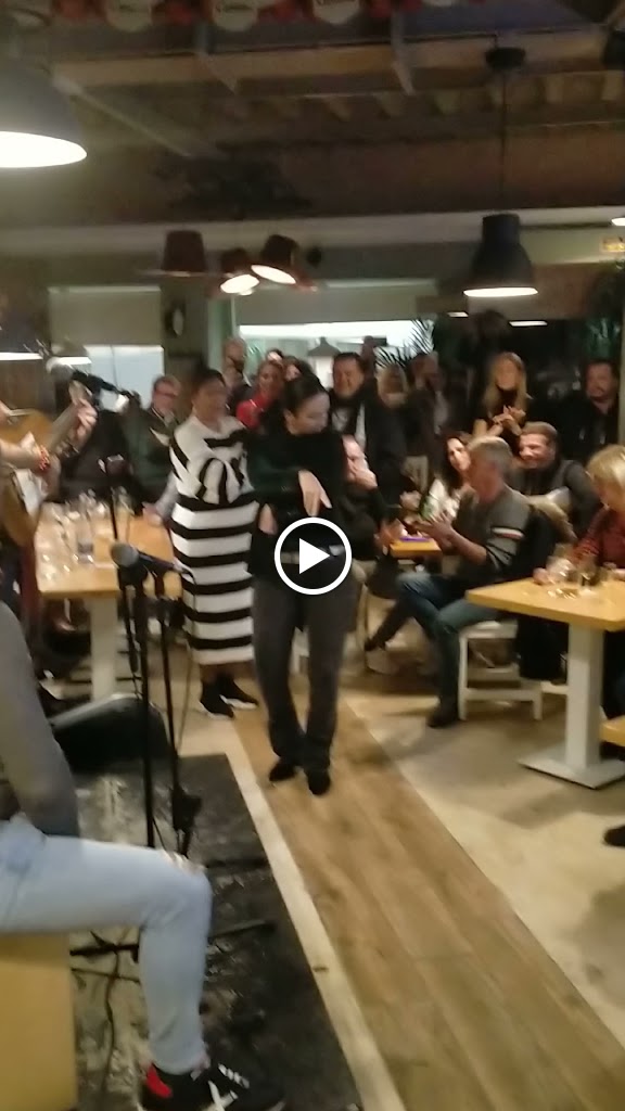 La escalera de Carmela — Videos
