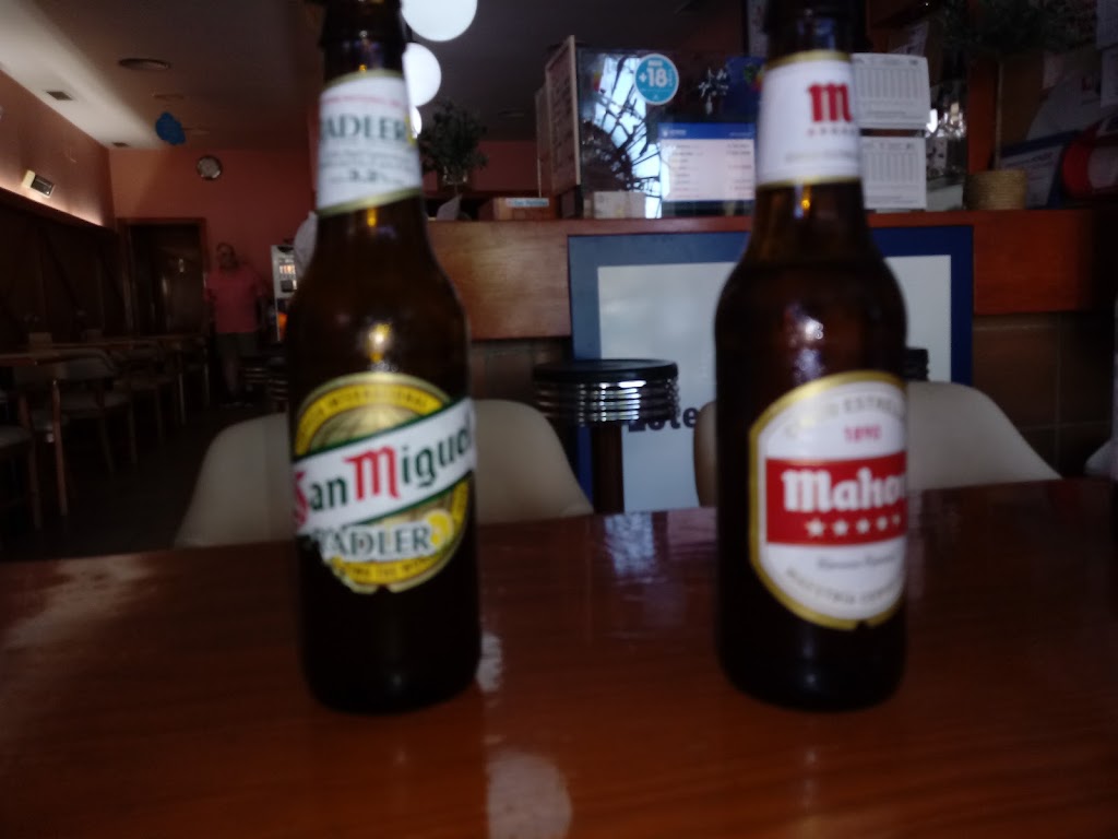 Cafeteria Uruguay - Loterias y Apuestas del Estado — Comida y bebida