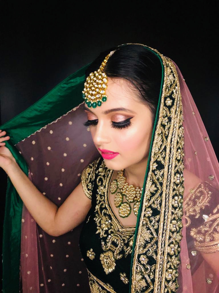 The Iris Unisex Salon