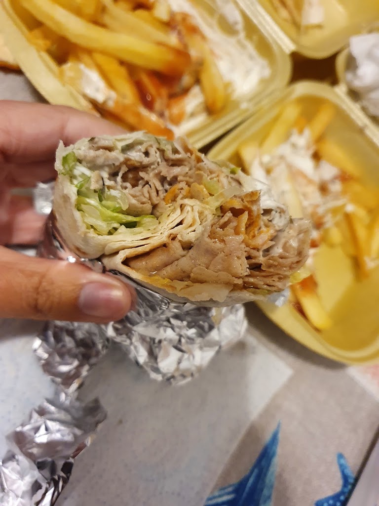 Pak Doner Kebab Tres Cantos — Comida y bebida