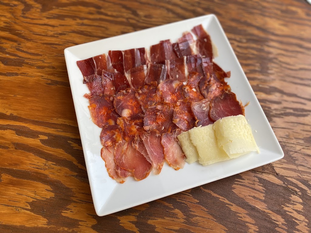 LAS TRES PERLAS — Jamon