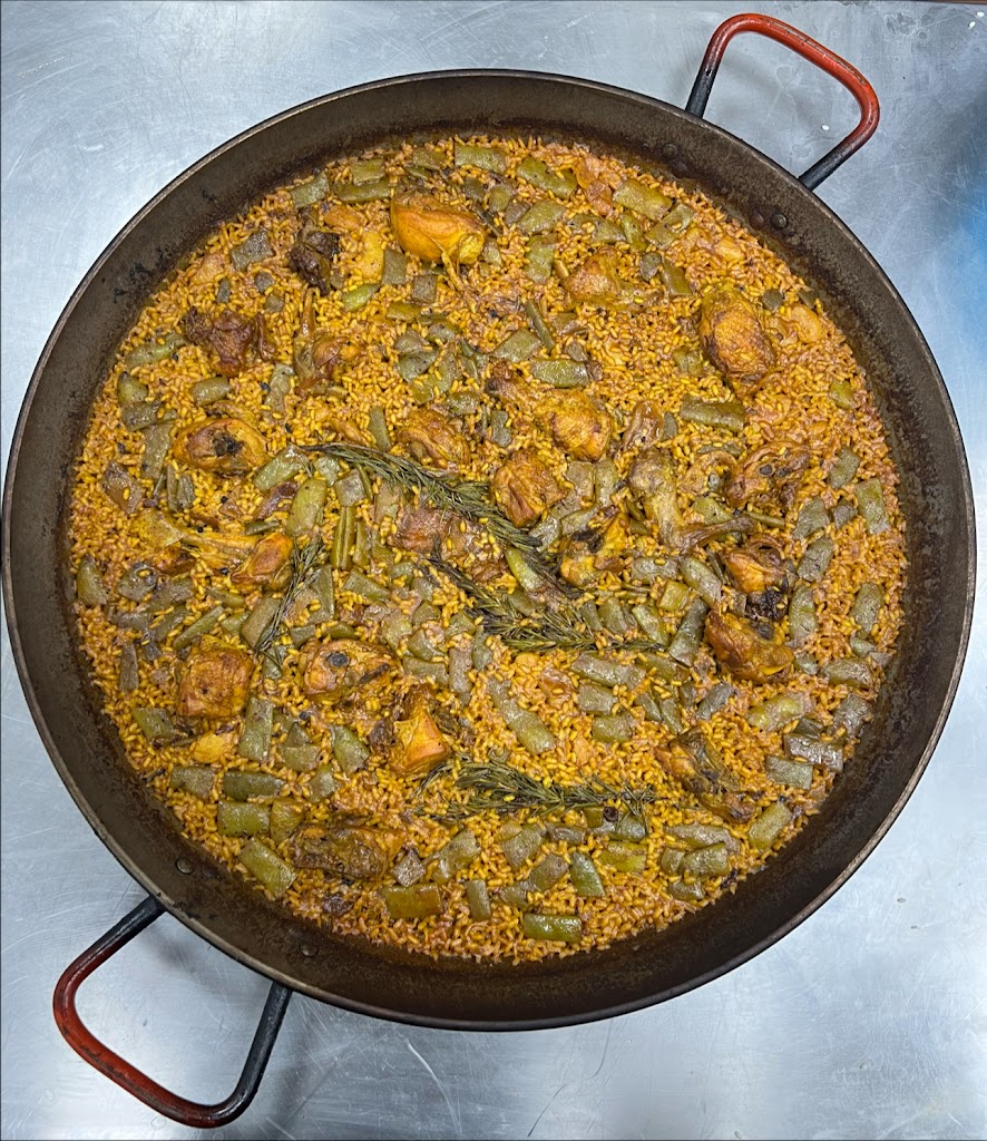 Sabroson Moncada — Comida y bebida