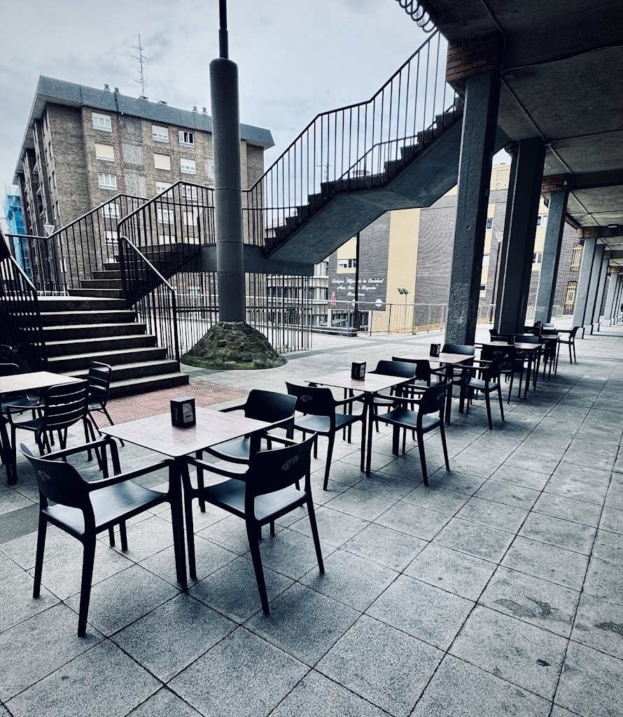 Bar Stop Plaza — Ambiente