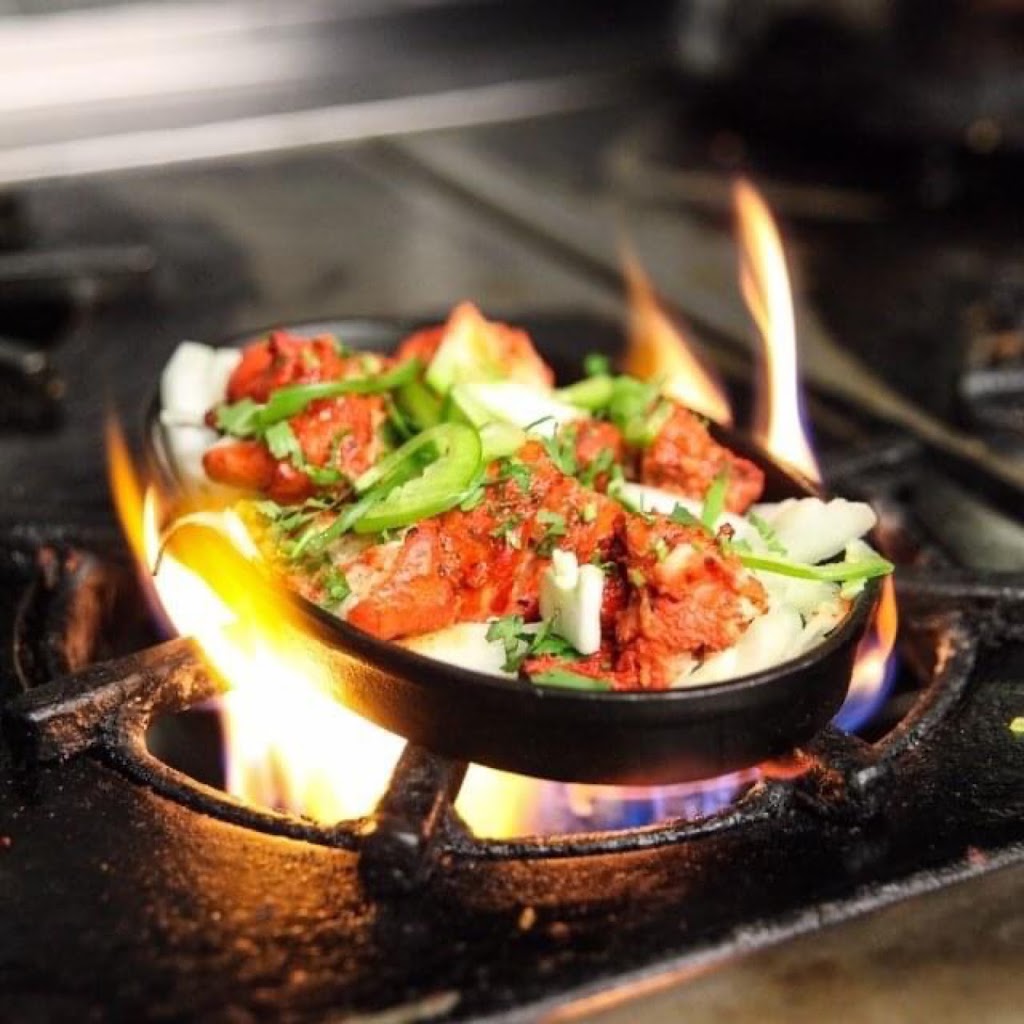 SPICE LOUNGE — Del propietario