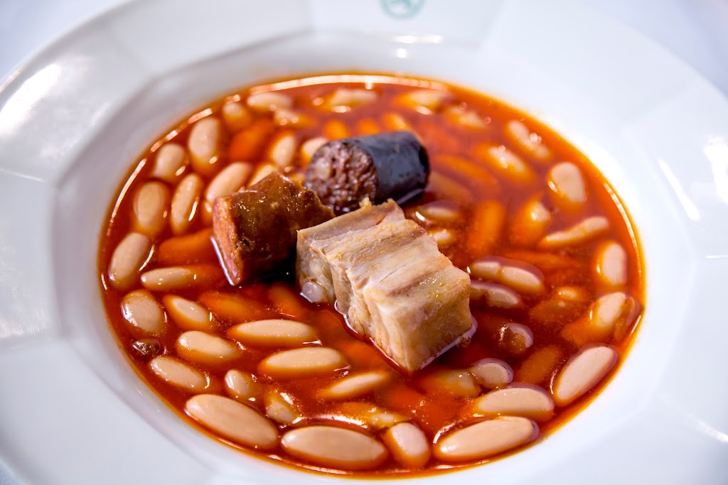 Restaurante Del Arco — Comida y bebida