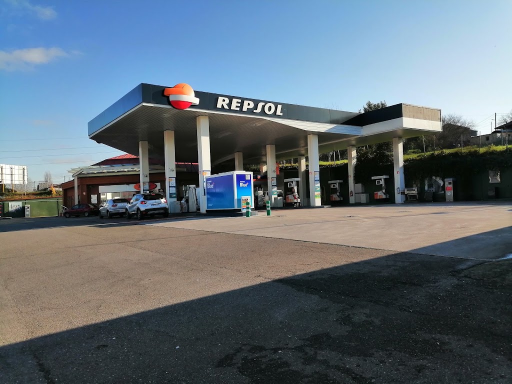 Estacion de Servicio Repsol — Exterior
