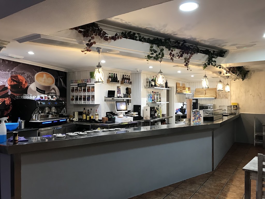 CAFE-BAR EL TOKE MANCHEGO — Ambiente