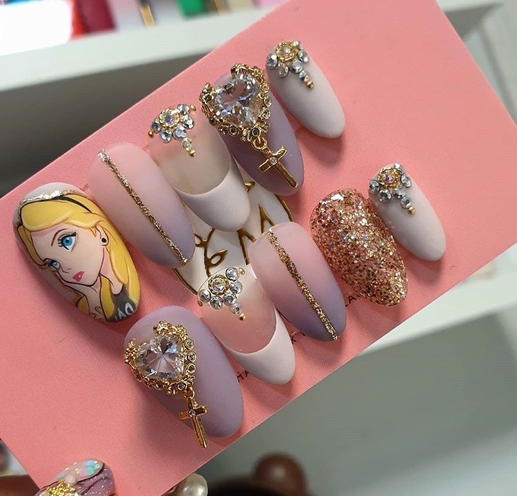 Glamourhouse Nail And Makeup Studio And Academy