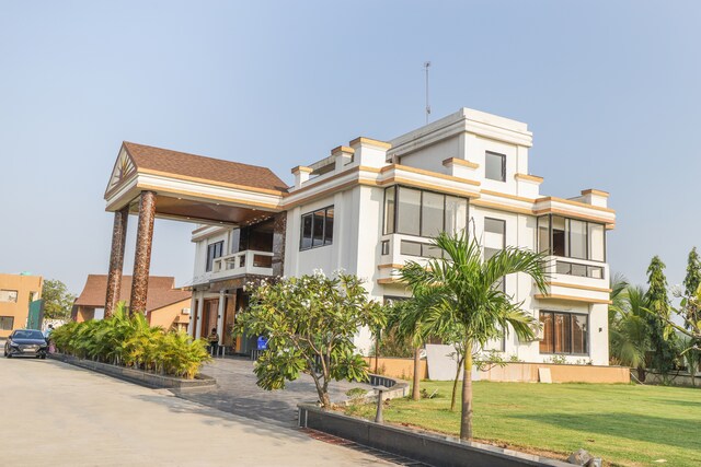 Oyo 65474 Naavinya Kaya Wellness Center Resort