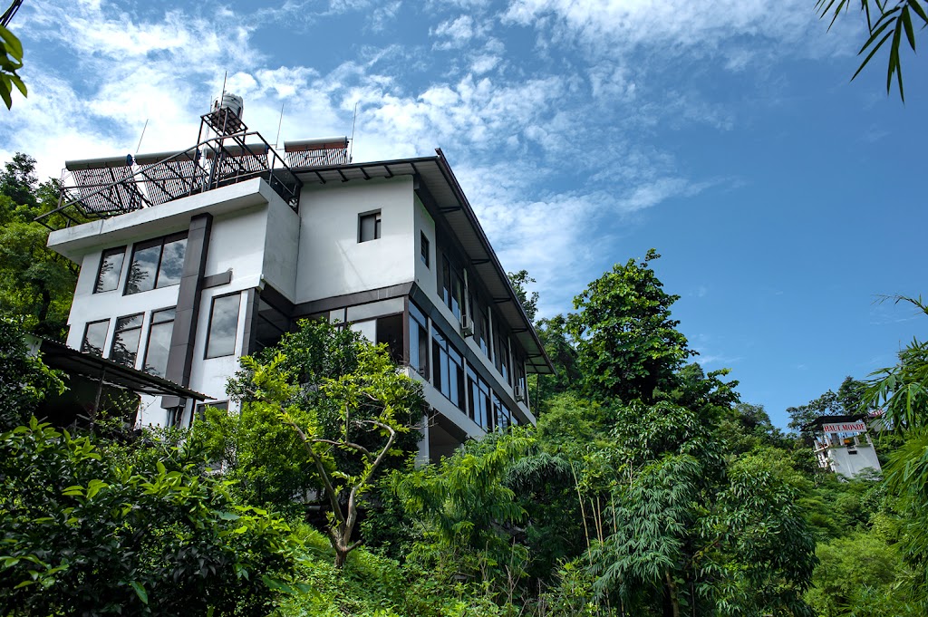 Haut Monde Hill Stream Resort And Spa