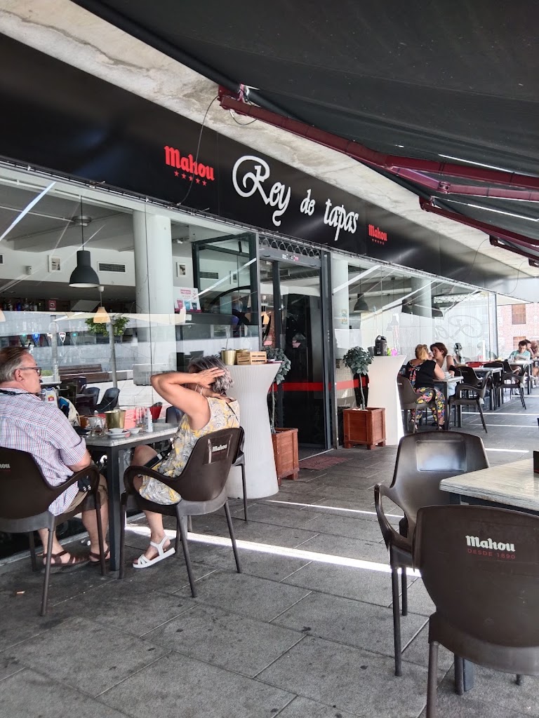Restaurante Cerveceria Rey de Tapas — Ambiente