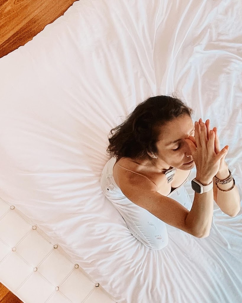  RaqueNow Yoga Studio Online ❤ Clases Presenciales Privadas en Downtown Nashville TN