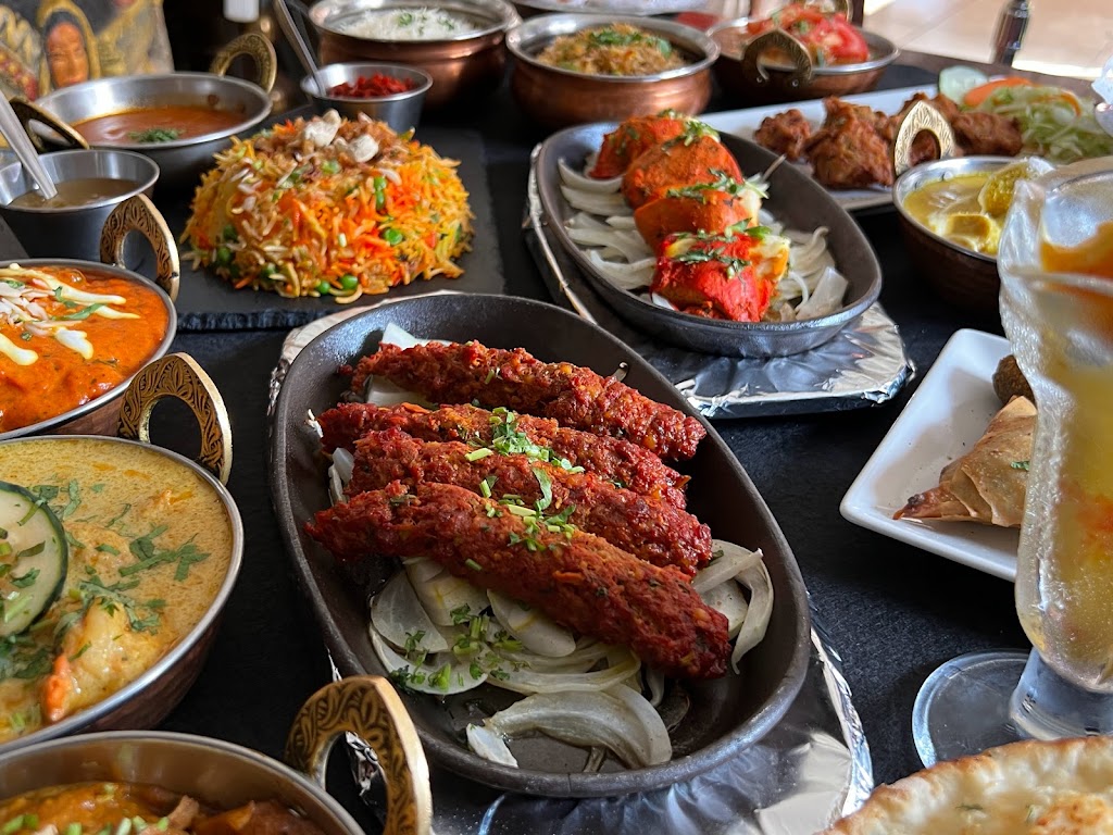 Harry's Restro - Cocina Hindu — Comida y bebida
