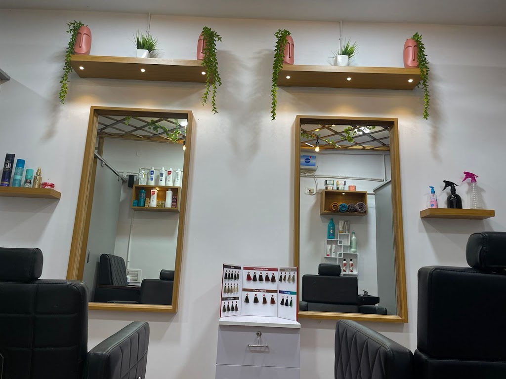 Aura Glam Saloon Studio Only For Women