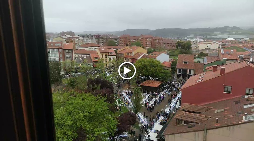 La Bodega de Rivero — Videos