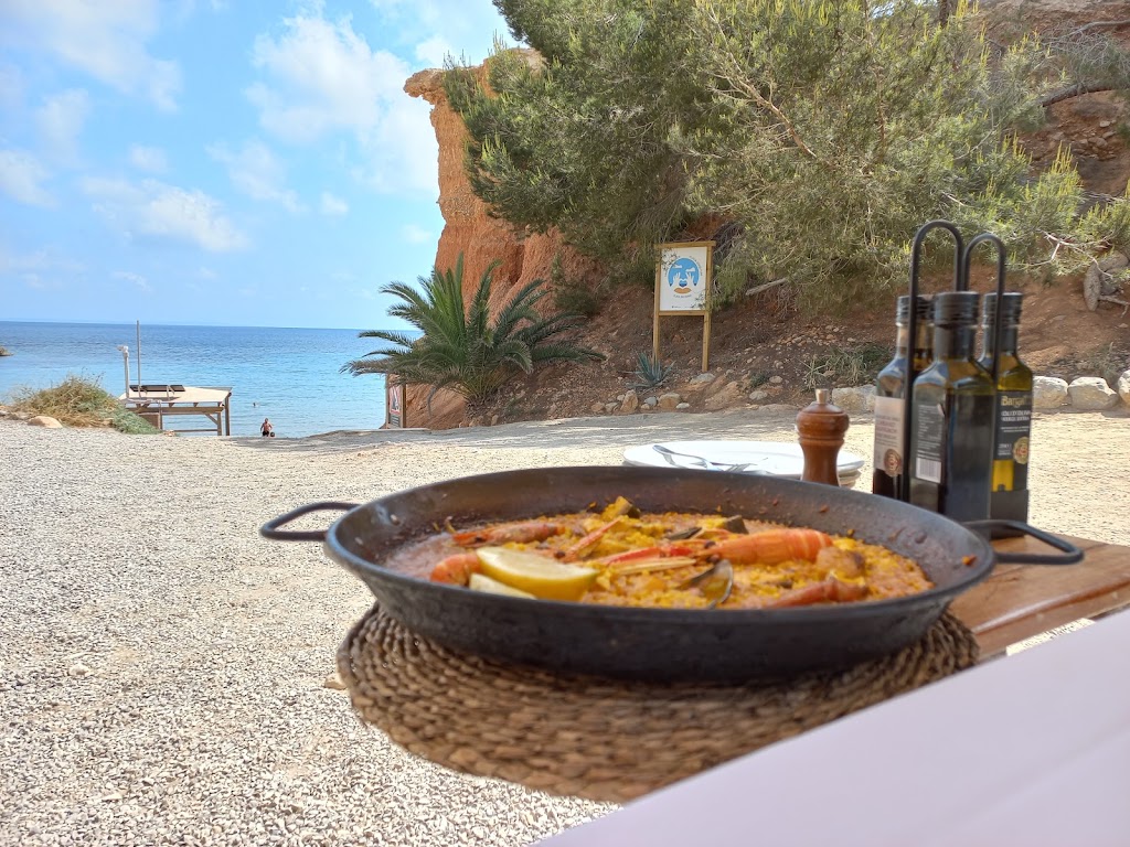 Restaurant Sa Caleta — Comida y bebida