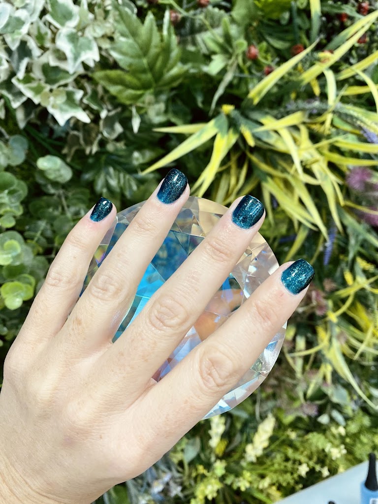 Centro de Estetica CALMA — Manicura