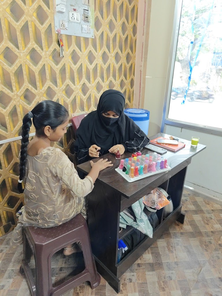 Huriya Beauty Parlour