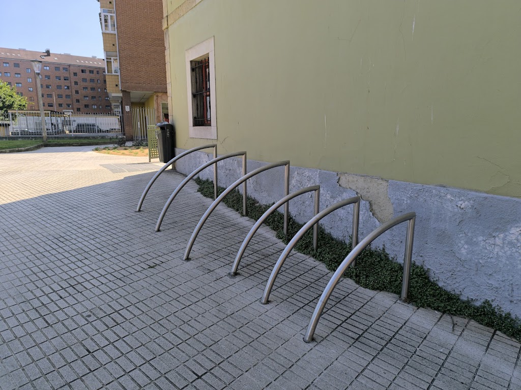 Aparcabicis Asociacion de Vecinos Atalia del Natahoyo