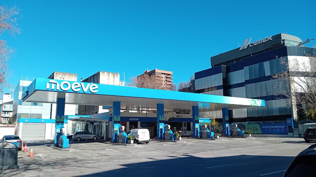 Estacion de servicio Moeve, antes Cepsa