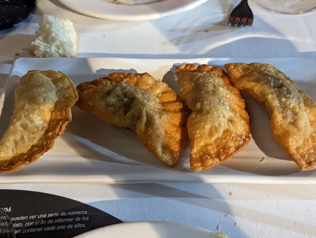Restaurante El laurel — Comida y bebida