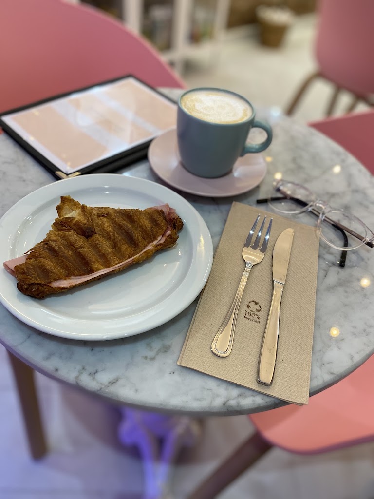 Montparnasse — Cafe