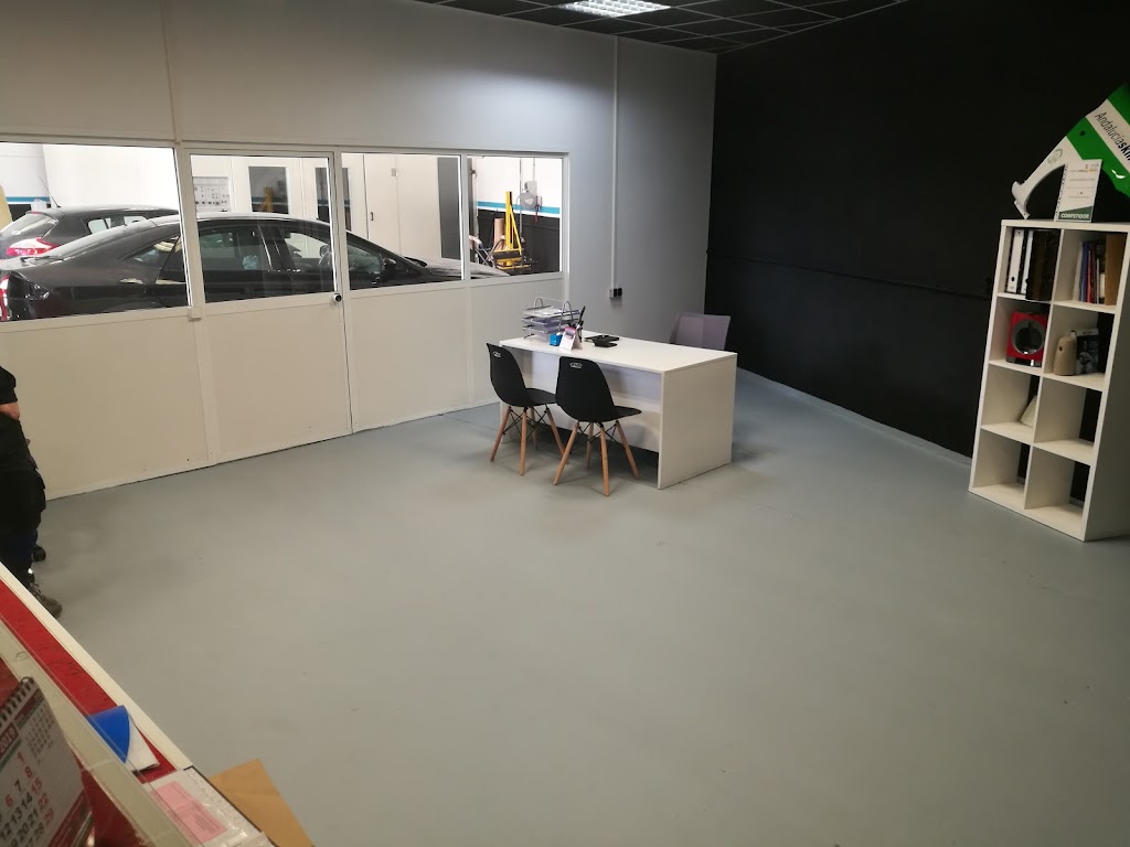 Steticar Talleres de Chapa y Pintura — Interior