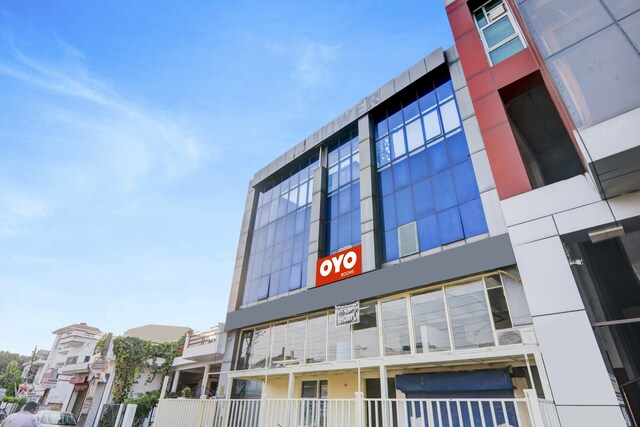 Hotel O Srv Palace