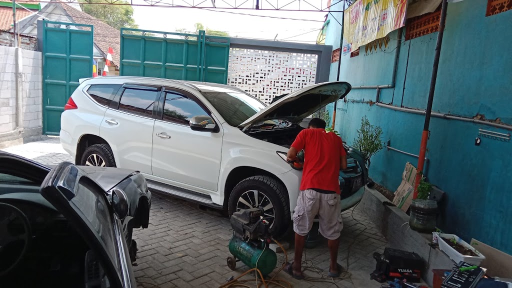 Bengkel mobil Abdi Service