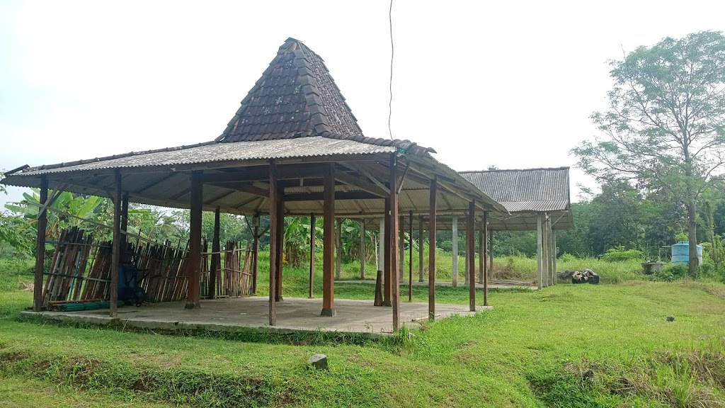 Bumi Perkemahan Ngemplak Caban Camping Ground