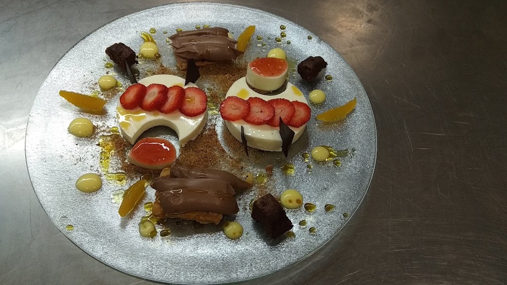 Restaurante Triton — Comida y bebida