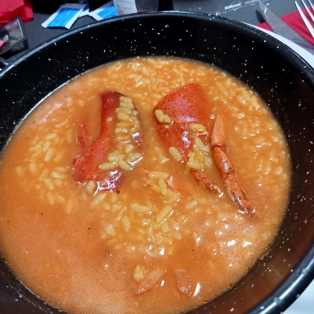 Bar Llamas — Comida y bebida