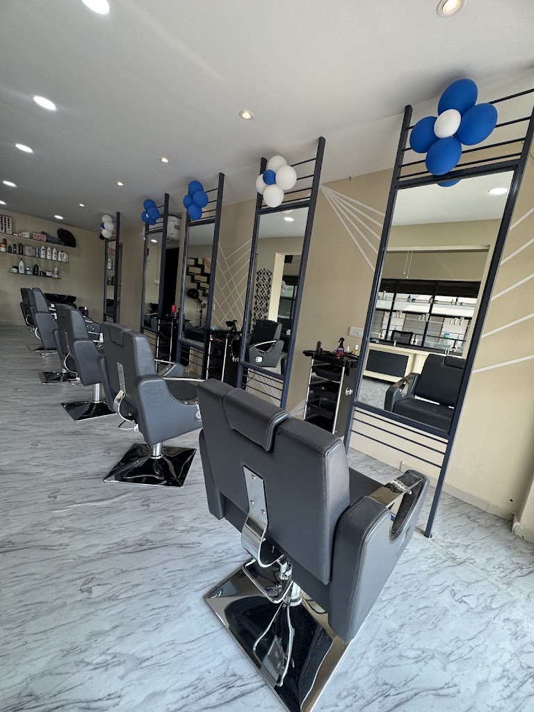 M N W Unisex Salon