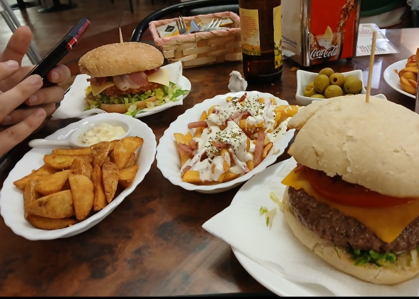 Hamburgueseria Memphis — Hamburguesa