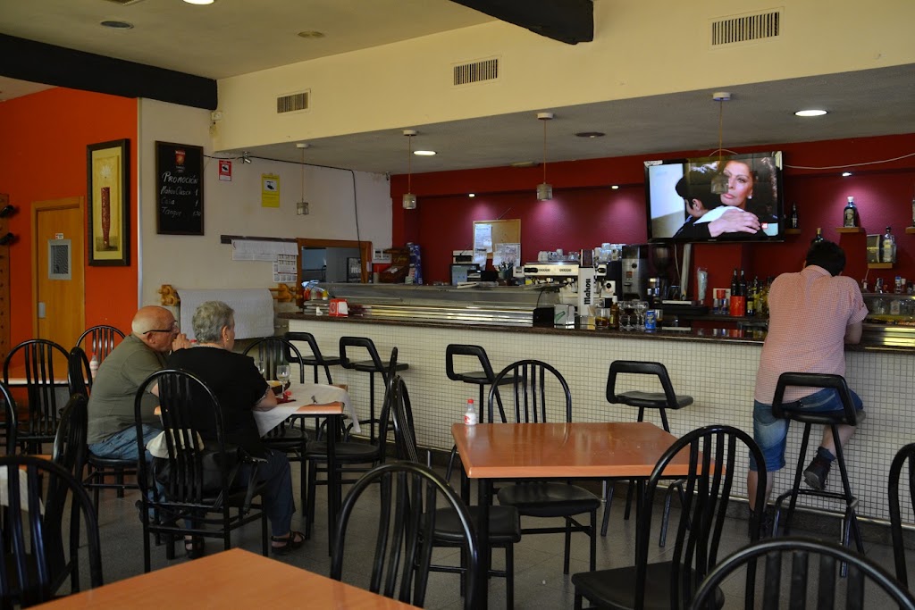 DON PICAETA BAR RESTAURANT — Ambiente