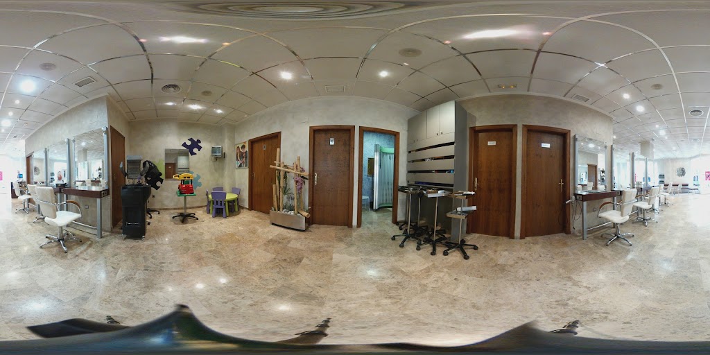 Juan Carlos — Interior