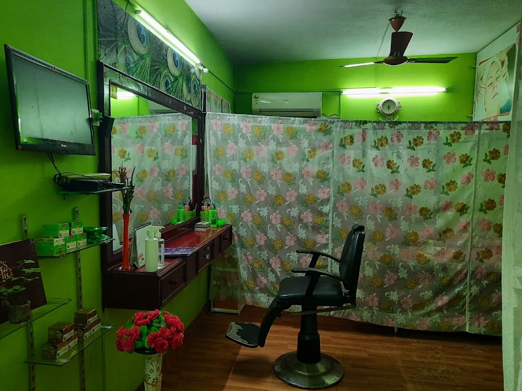 Dreams Beauty Parlour