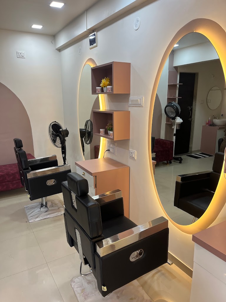 Mitram Beauty Salon Spa Best Professional Ladies Beauty Parlor