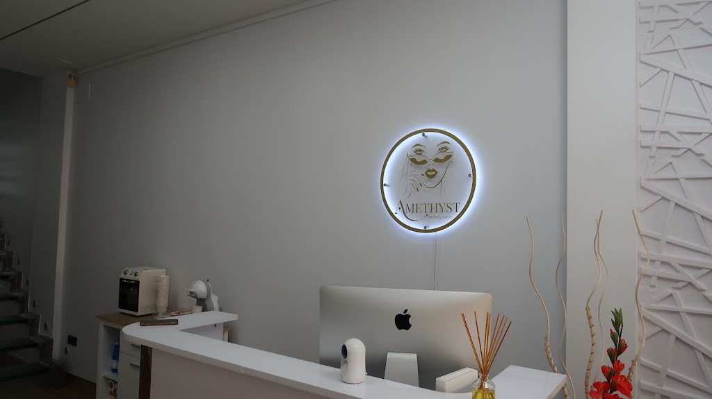 Salon de belleza Amethyst — Del propietario