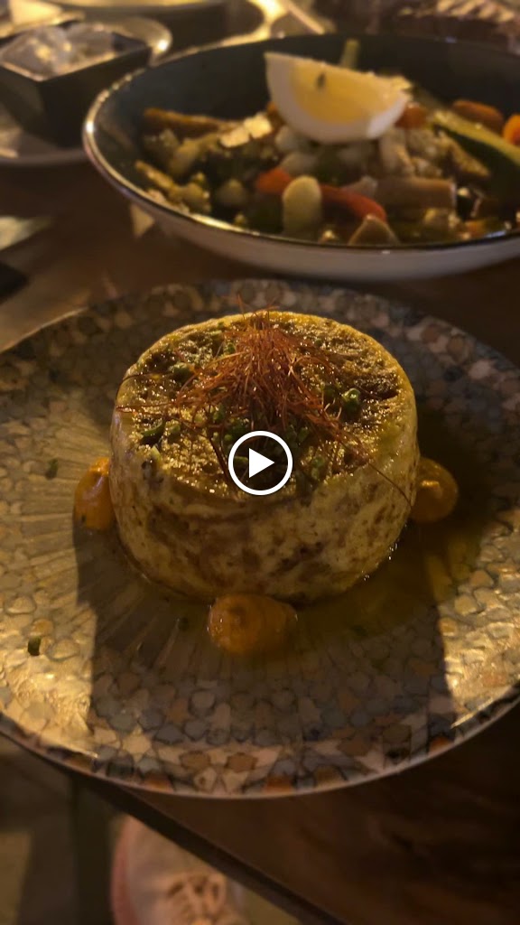 Quina Brasa — Videos